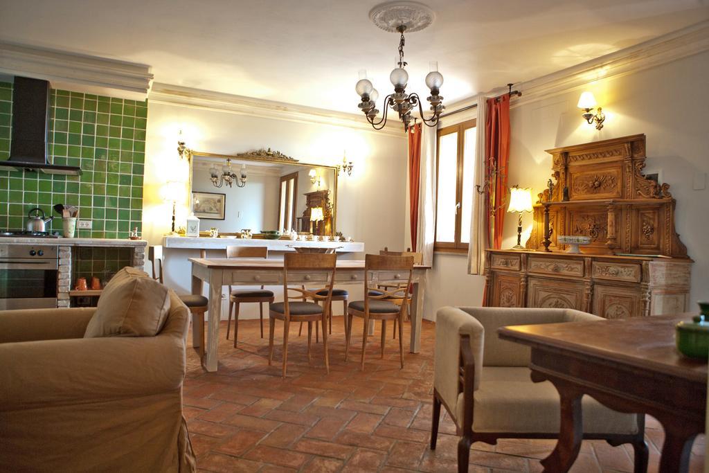 Tuscany Forever Famiglia Apartments Volterra Luaran gambar
