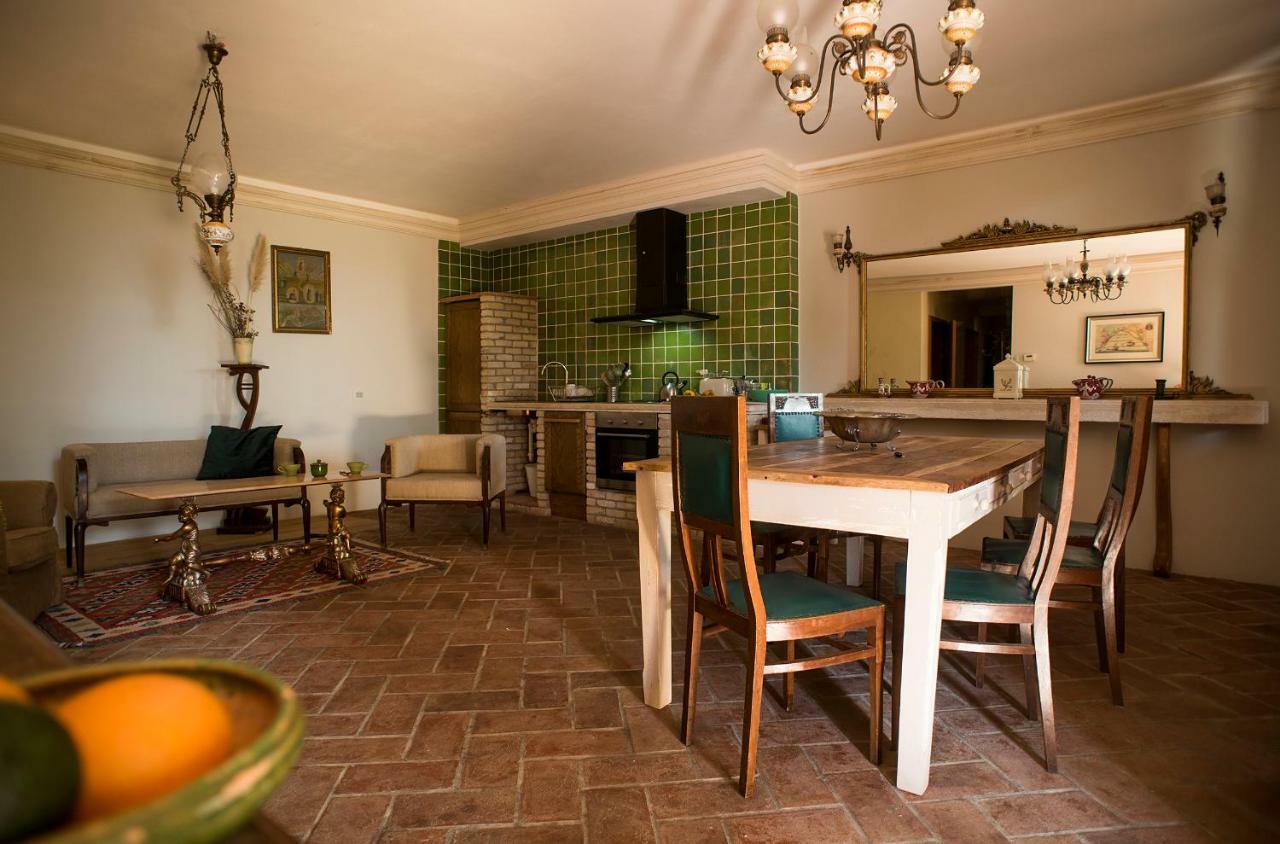 Tuscany Forever Famiglia Apartments Volterra Luaran gambar